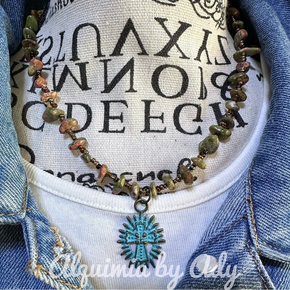 Unakite vintage cross pendant necklace/ healing crystals - Picture 7 of 10